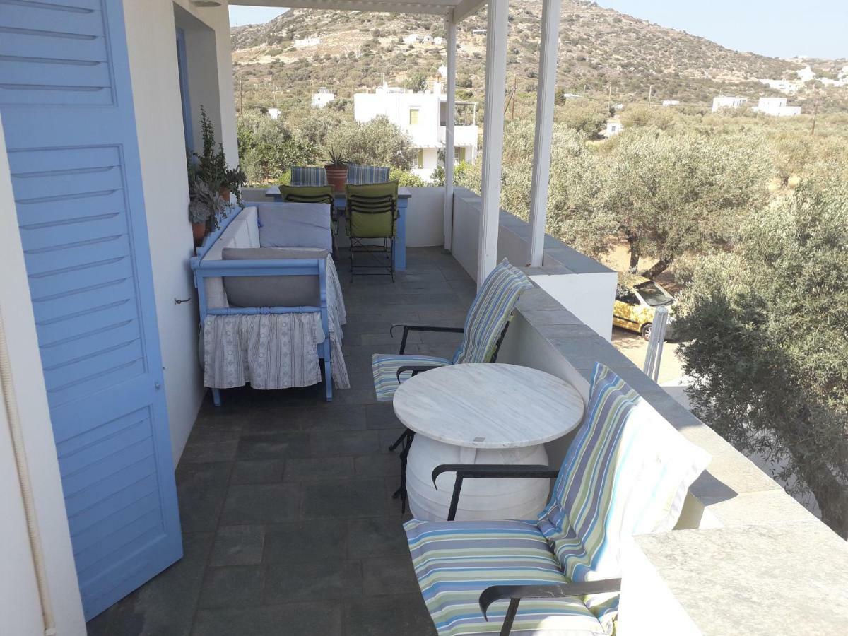 Perivoli Platis Gialos (Sifnos)
